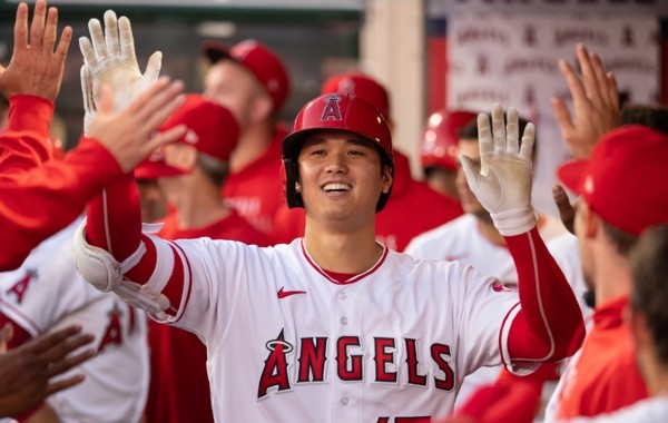 Tuyển thủ Ohtani giành được giải thưởng danh giá MVP